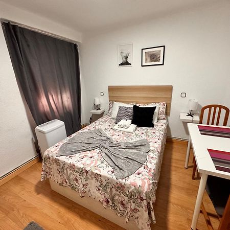 Habitacion Interior En Madrid Buitenkant foto