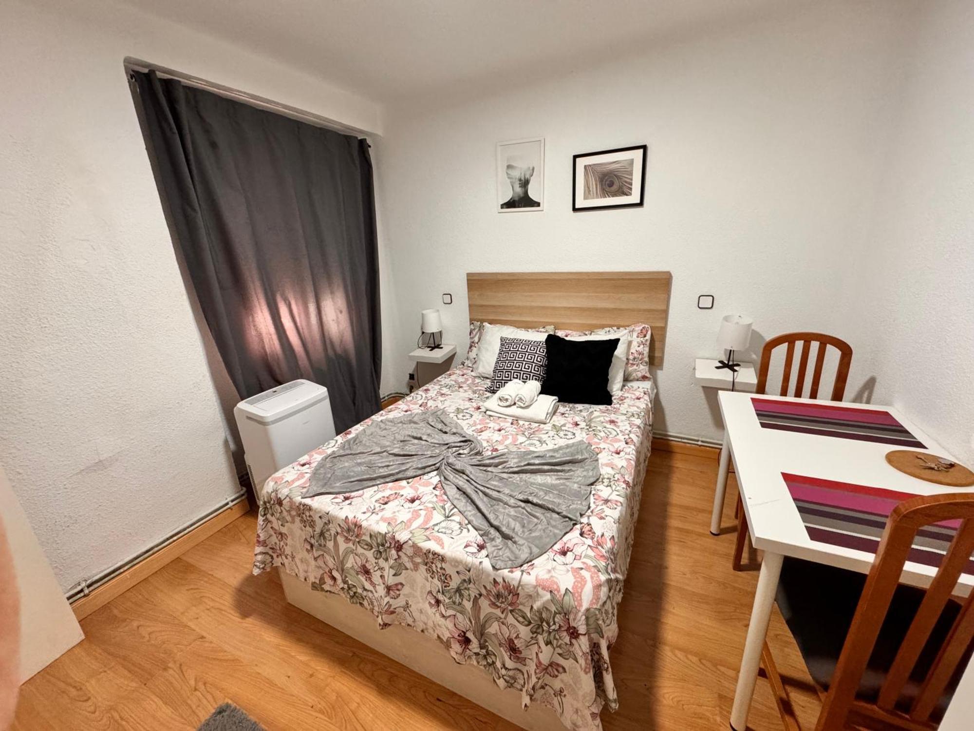 Habitacion Interior En Madrid Buitenkant foto